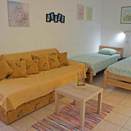 Studio Apartment Michelle - Intermezzo With Sea View Rabac Bagian luar foto