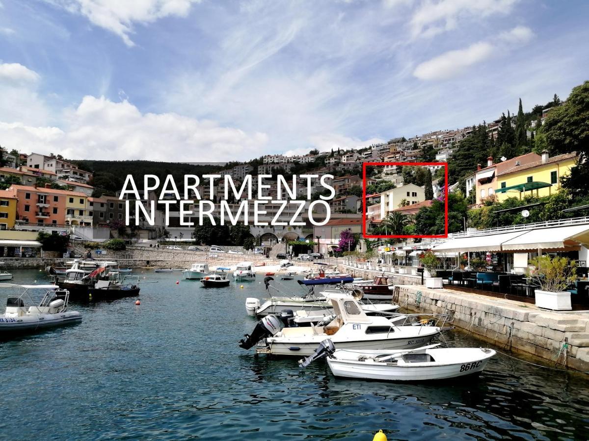Studio Apartment Michelle - Intermezzo With Sea View Rabac Bagian luar foto