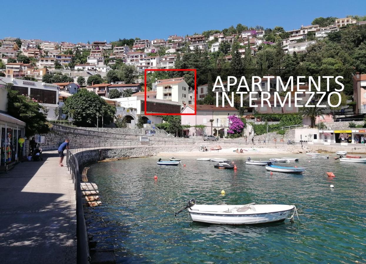 Studio Apartment Michelle - Intermezzo With Sea View Rabac Bagian luar foto