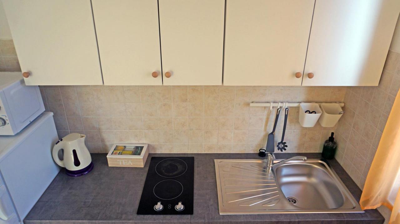 Studio Apartment Michelle - Intermezzo With Sea View Rabac Bagian luar foto