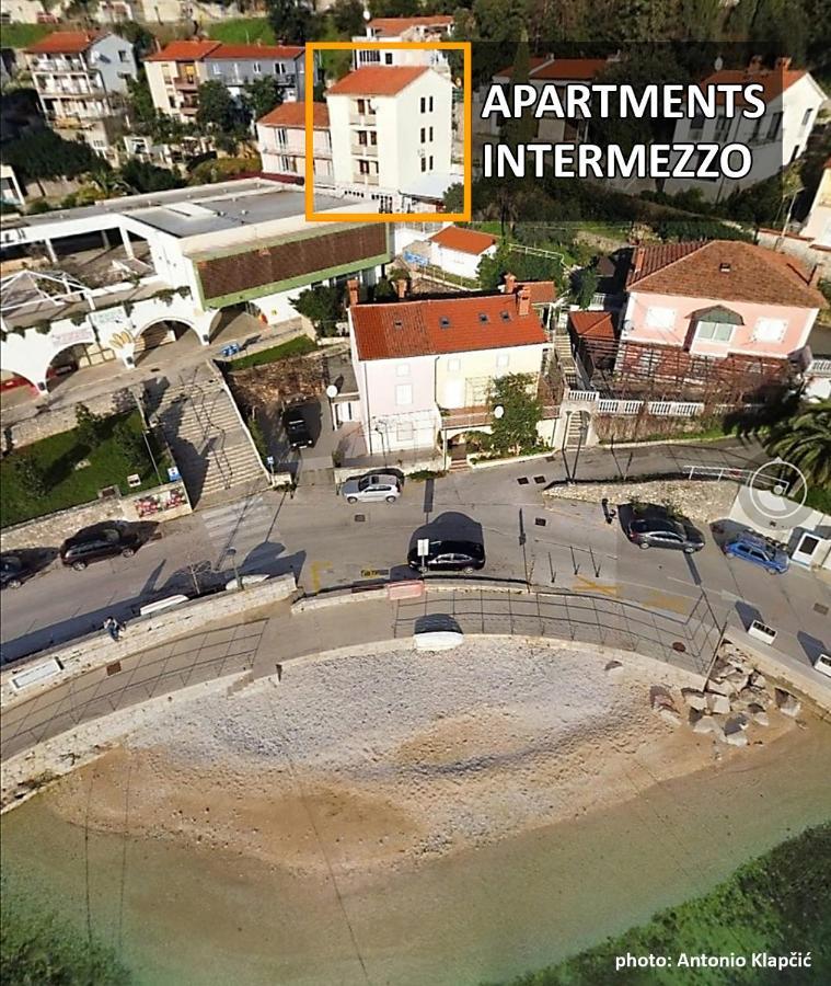 Studio Apartment Michelle - Intermezzo With Sea View Rabac Bagian luar foto